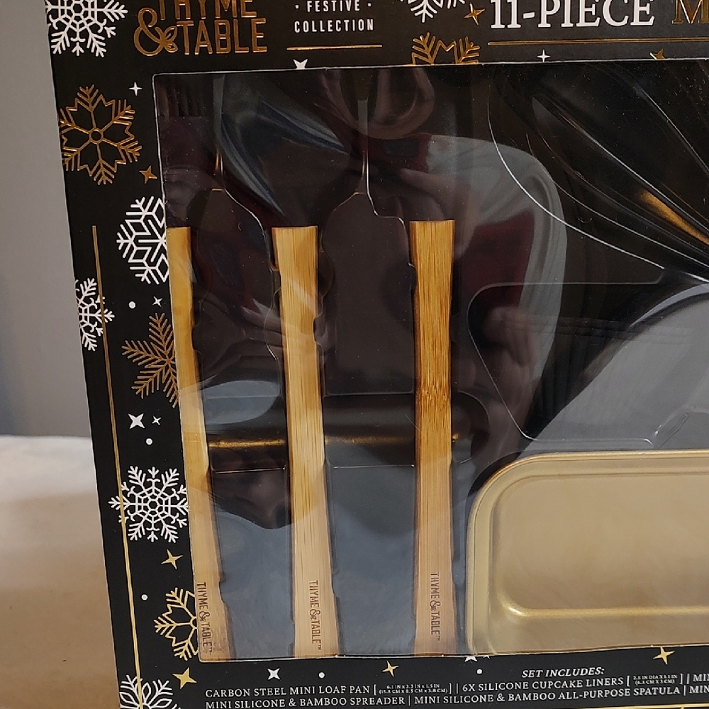 Thyme & Table Gold and Black 11-Piece Mini Baking Set - Picture 2 of 3